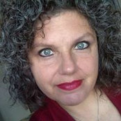 Lori Simoglou's photo