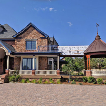 Hardwood Porch Railing and Round Gazebo Balustrade