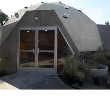 Geodesic Dome as Montessori School in Los Angeles