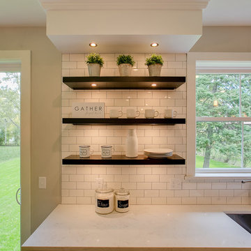 Farmhouse Chic Hits Minneapolis Suburb!!