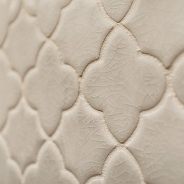 Crackled Fleur de lis tile