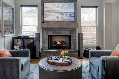 Minimalist living room photo in Atlanta