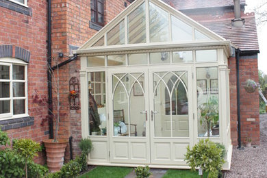 Inspiration for a traditional sunroom in West Midlands.