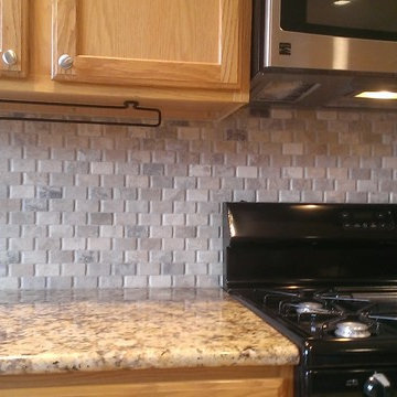 KITCHEN - Backsplash - Basket Weave Stone / No Grout