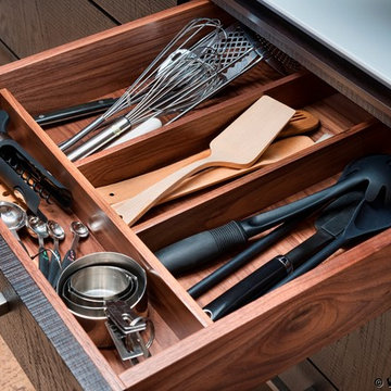 Walnut Cutlery Diviers