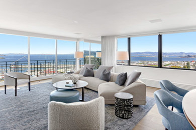 Trendy living room photo in San Francisco