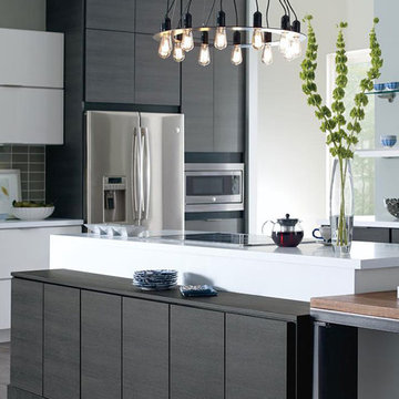Laminate Cabinets in a Contemporary Kitchen