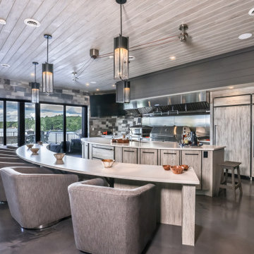 Modern Lake House - Indoor Grilling Area / Outdoor Kitchen