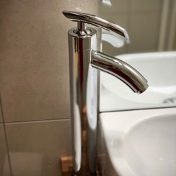 A Stylish Approach to Universal Design: Aging in Place with Ease - Bathroom Sink Faucets