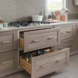 Organizing Features - Kitchen Cabinetry