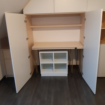 Aménagement sous pente d'un bureau sur mesure