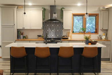Kitchen - country kitchen idea in Other