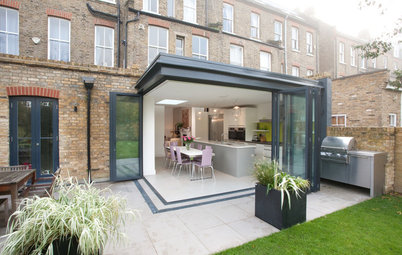10 baies vitrées XXL ouvrent la maison sur l'extérieur