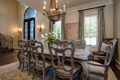 Inspiration for a timeless dining room remodel in Little Rock
