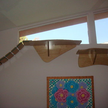 Catwalks, shelves and bridges