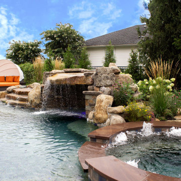 Bristol, Bucks County - Waterfront Pool