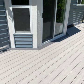 Heil Deck with Steps