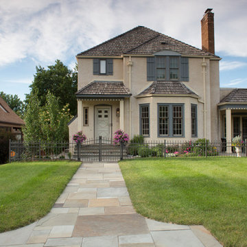 Blue Stone Front Walkway – French Quarter Courtyard