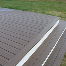 Deck/Backyard