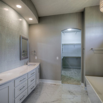 1.5-story custom Brandenburg - modern finishes