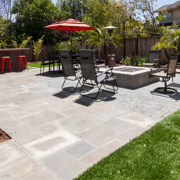 Modern Outdoor Entertainment