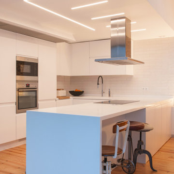 Marvila Kitchen Island with Industrial Stool and Extractor