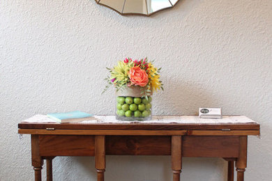 Example of a classic entryway design in Denver