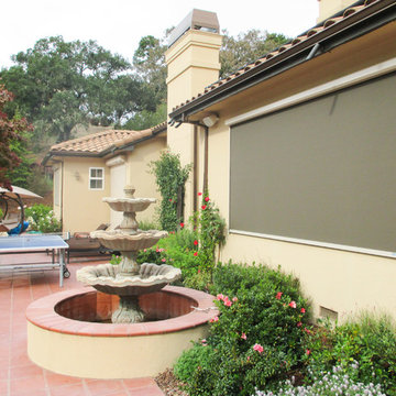 Sun Screens - Solar Powered