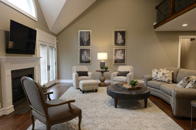 Example of a transitional living room design in Cincinnati