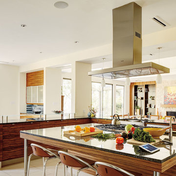 Kitchen & Dining