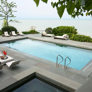Modern Lakefront Residence