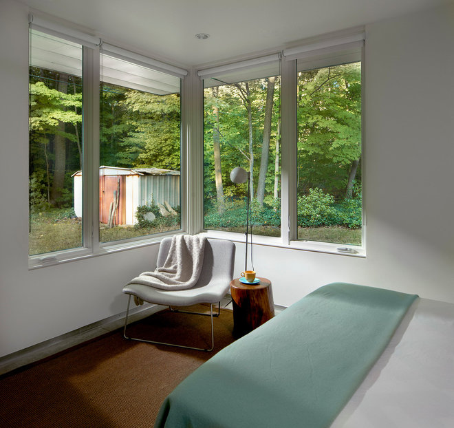 Industrial Bedroom by Searl Lamaster Howe Architects