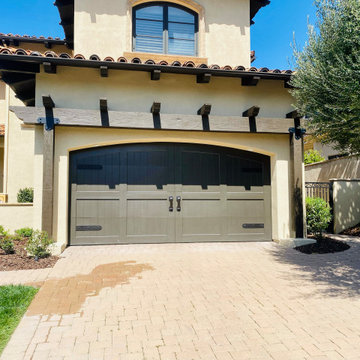 Sunset Trellis: Enhancing Garages in Sorrento Valley