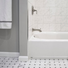 Mariah bathroom
