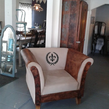 Showroom Ünik Warehouse Vintage San Antonio TX.