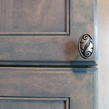Roslindale Kitchen in Earth Tones