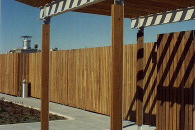 Example of a trendy patio design in New York