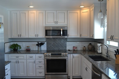 Example of a classic kitchen design in Chicago