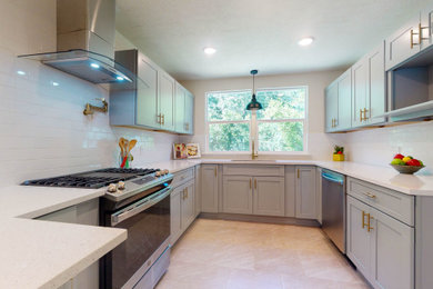 Inspiration for a kitchen remodel in Cleveland