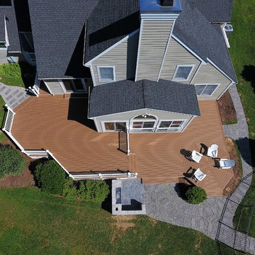 Mega deck