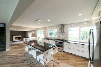 Transitional kitchen photo in Edmonton