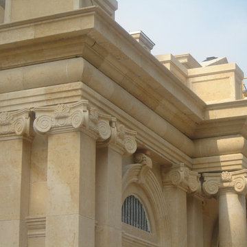 Details: Columns and cornice