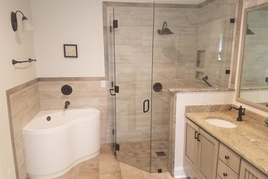 Inspiration for a craftsman bathroom remodel in Raleigh