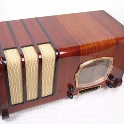 Restored vintage radio's - Home Decor