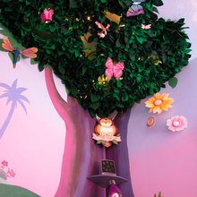 Girl's room