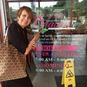 Laura Colon's photo