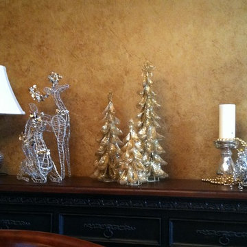 Decorating for Christmas in Illinois
