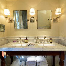 wall mounted magnifying mirrors