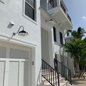 Florida Keys Home Features Vintage-Inspired Gooseneck Lights