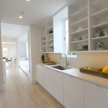 Island with Seating in Contemporary Kitchen
